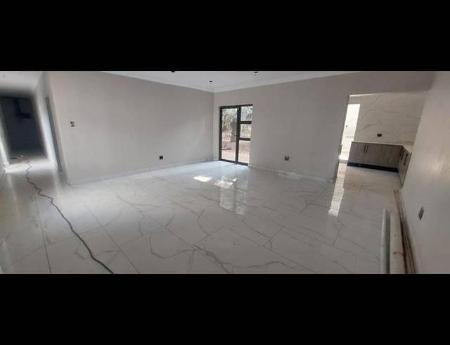 2 BEDROOM PROPERTY TO RENT IN DIE WILGERS